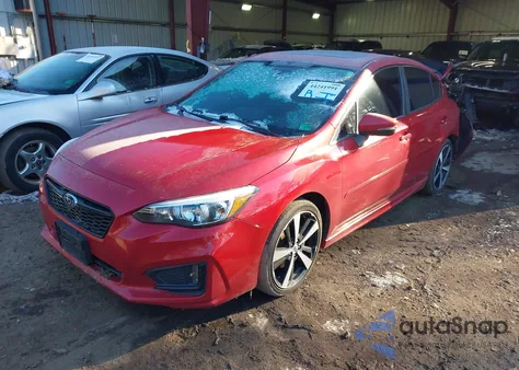 2018 Subaru Impreza 2.0I Sport z USA, uszkodzony, nr VIN 4S3GKAM67J3615822